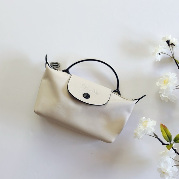 Longchamp Extra Small Le Pliage Xtra Leather Clutch Paper - Picture 1 of 15